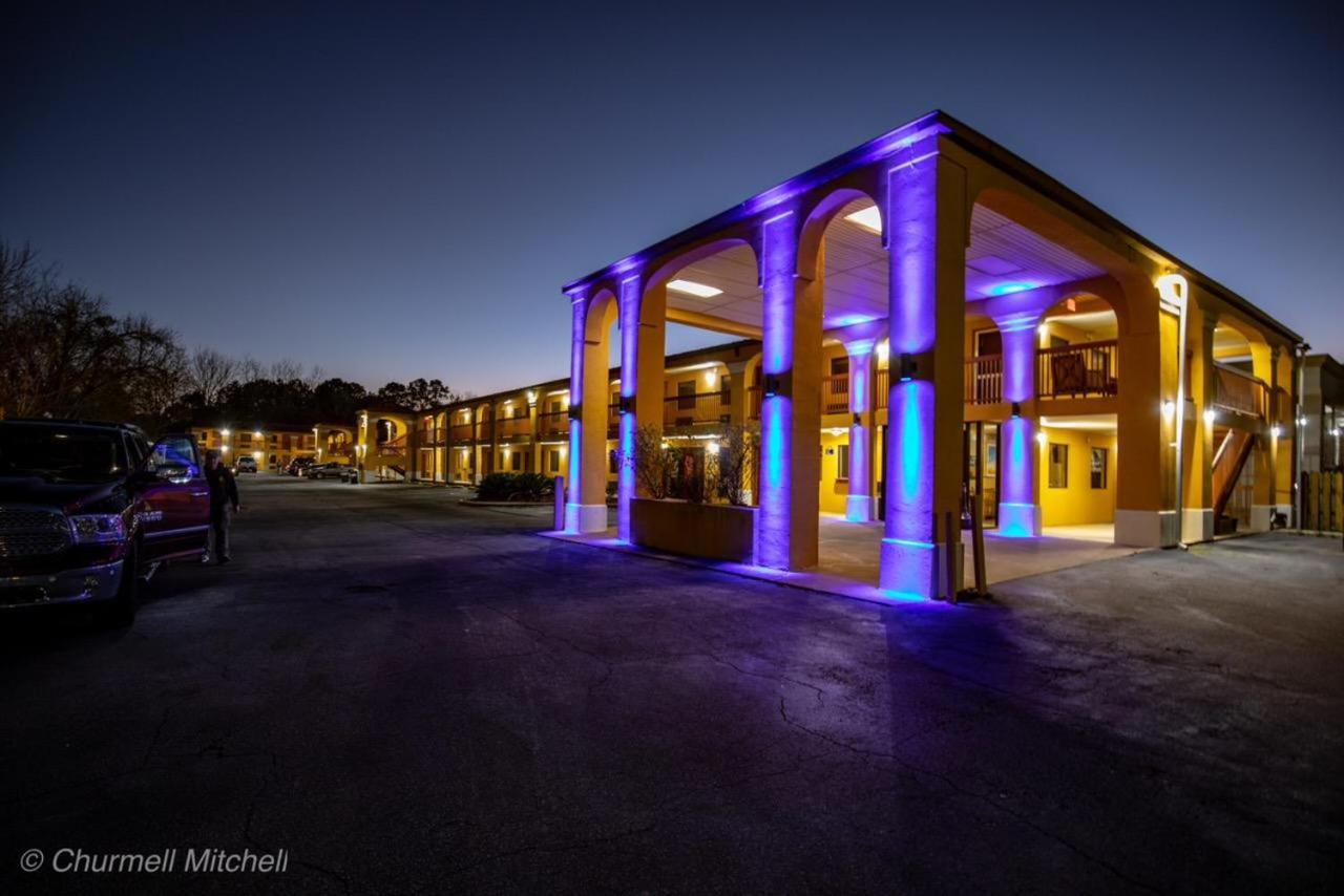 Days Inn By Wyndham オペライカ エクステリア 写真